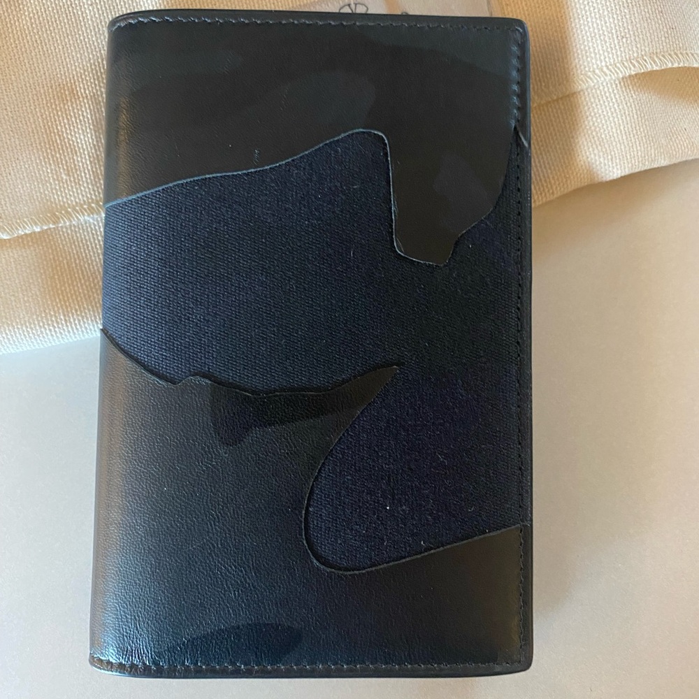 Valentino Camouflage Leather Passport Holder - Picture 3 of 6